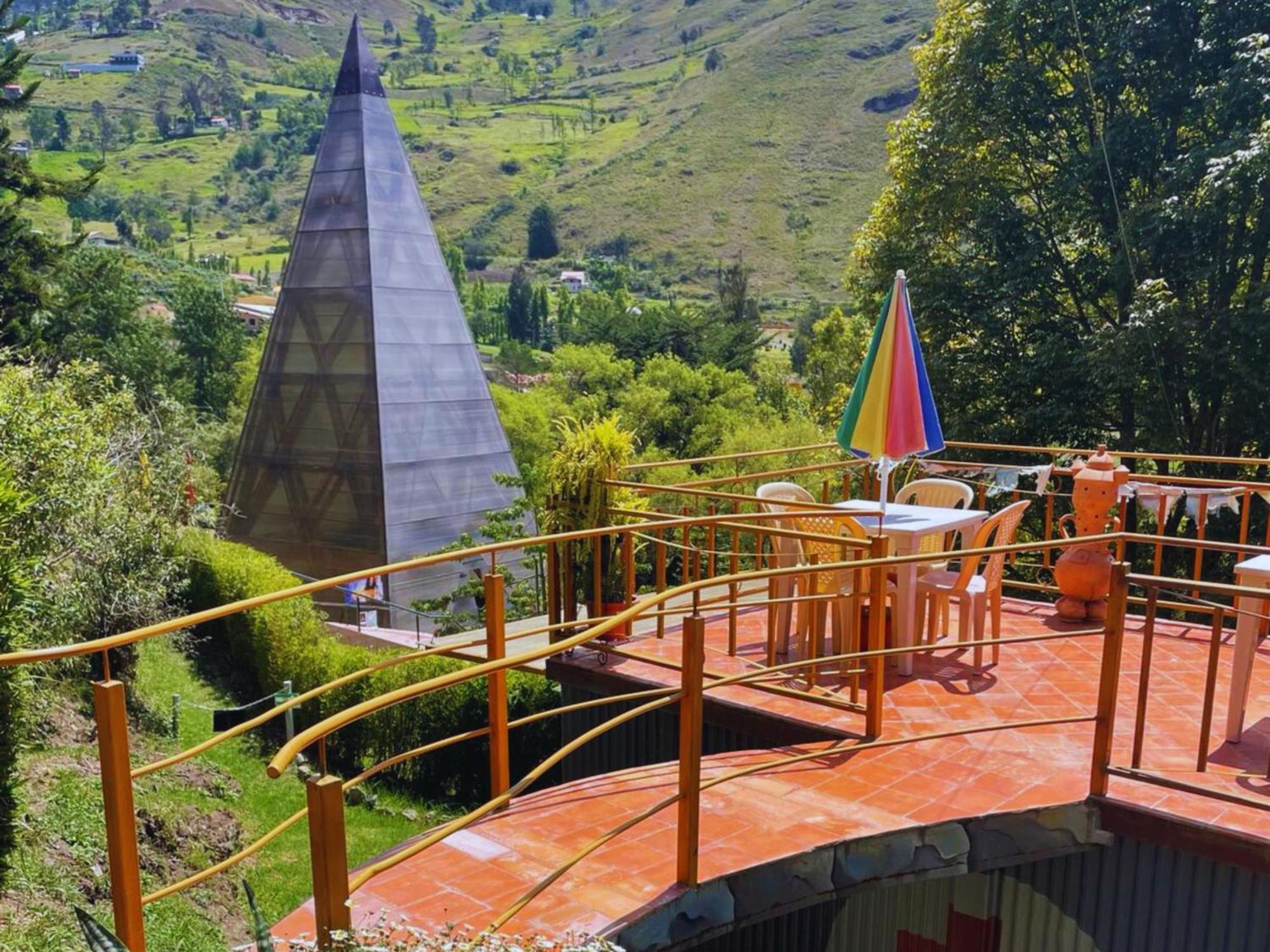 Hotel Twelve Hummingbirds Andes Retreat Paute Exterior foto
