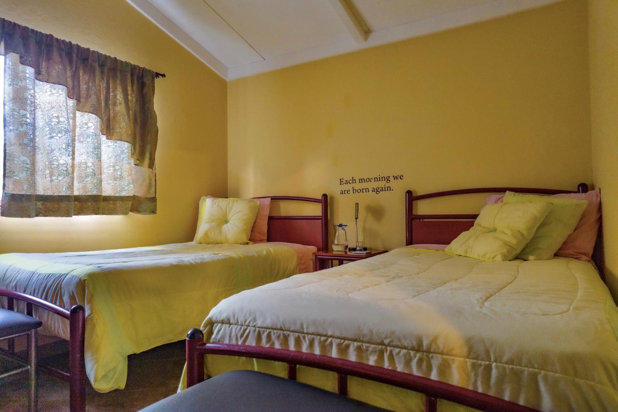Hotel Twelve Hummingbirds Andes Retreat Paute Exterior foto